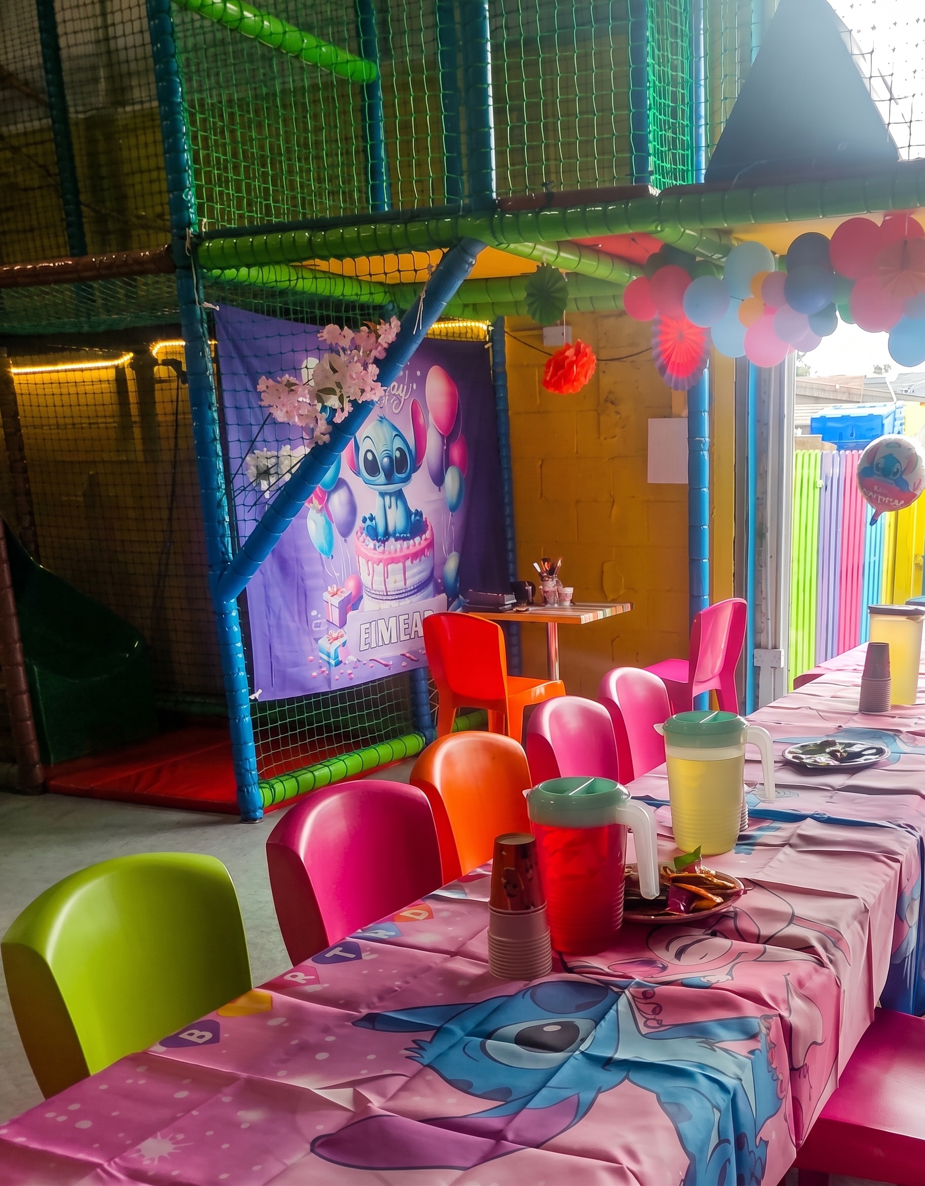 FunWorks: café and parties